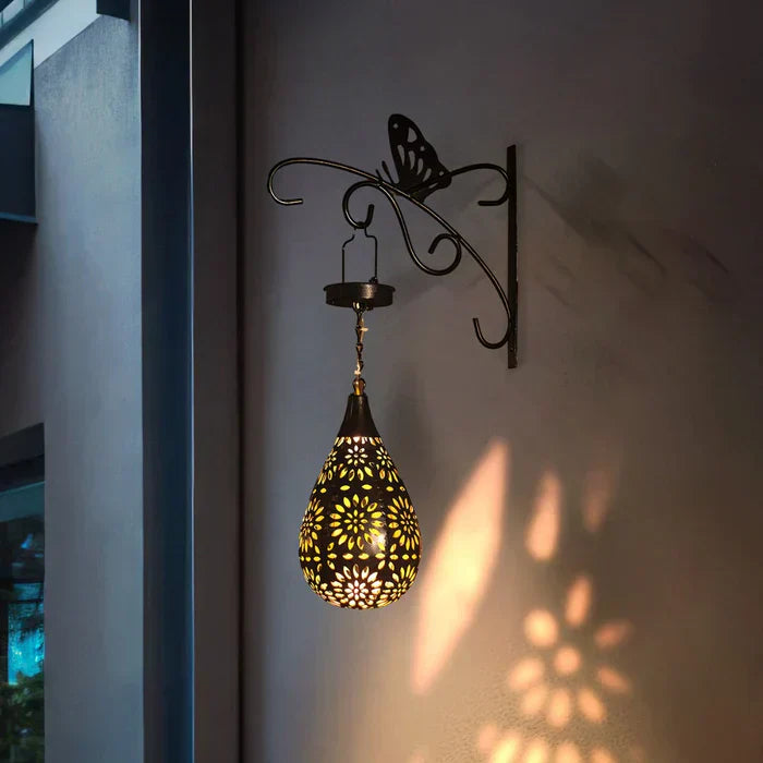Lampe de Jardin Fleurie , Alimentée au Soleil et Résistante aux Intempéries - pour un Éclairage Extérieur Élégant
