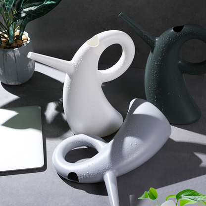 Arrosoir avec Bec Verseur Allongé - Design Élégant pour un Arrosage Précis