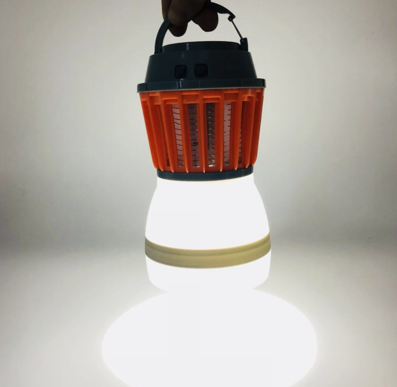Lampe Solaire LED Anti-moustiques avec Lanterne Intégrée - Protection Efficace contre les Insectes et Éclairage pour le Jardin et le Camping