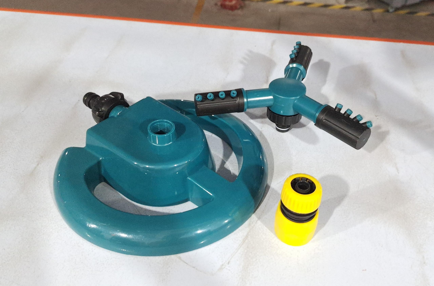 Arrosoir de Jardin Réglable - Arrosage Efficace de la Pelouse avec Fonction de Pulvérisation à 360 °