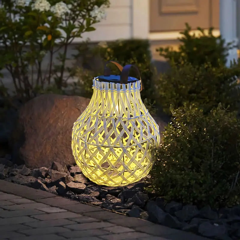 Lanterne Solaire LED en Rotin - Grand Éclairage Extérieur en Forme D' Ovale pour le Jardin et la Terrasse