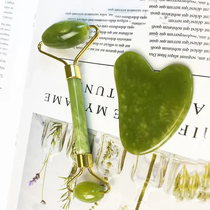 Instant Glow Gua Sha & Jade Roller Set | pour une Peau Éclatante et une Détente Naturelle