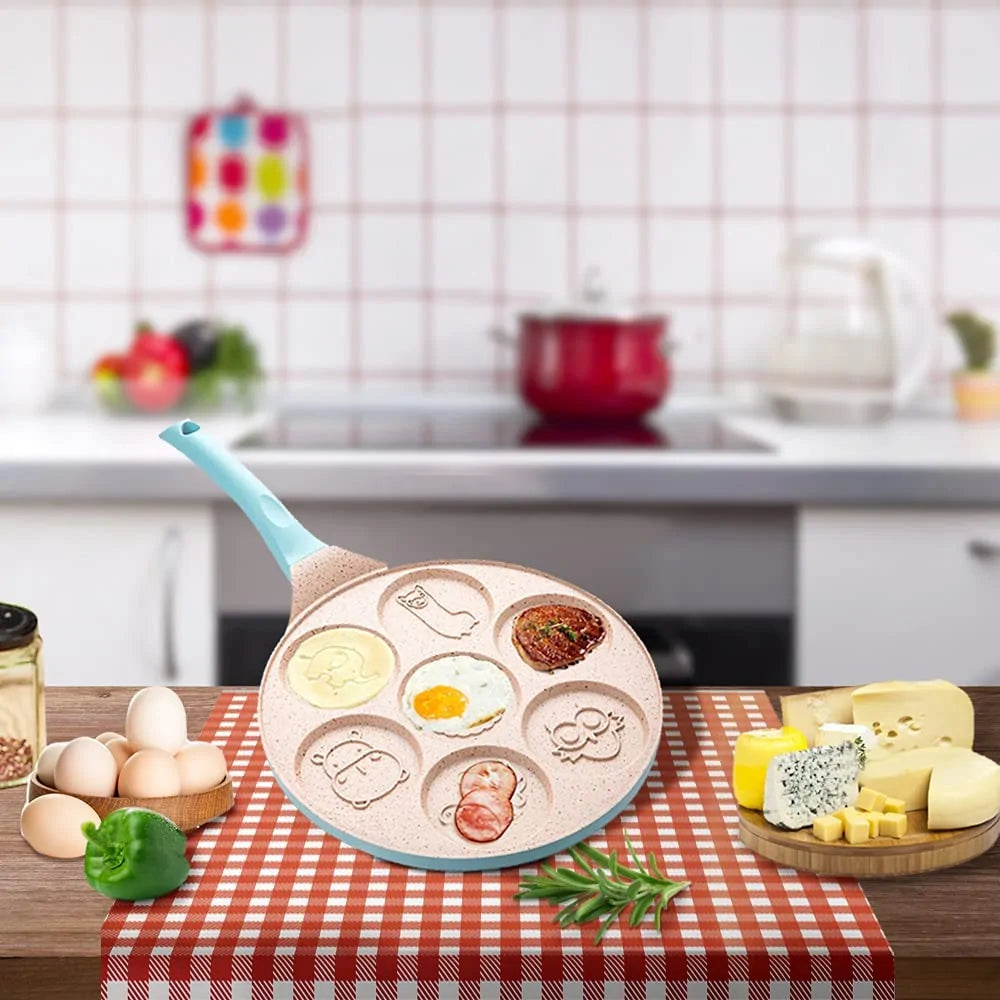 Poêle À Frire Pour Le Petit Déjeuner Des Enfants - Formes Amusantes De Crêpes & Œufs Au Plat