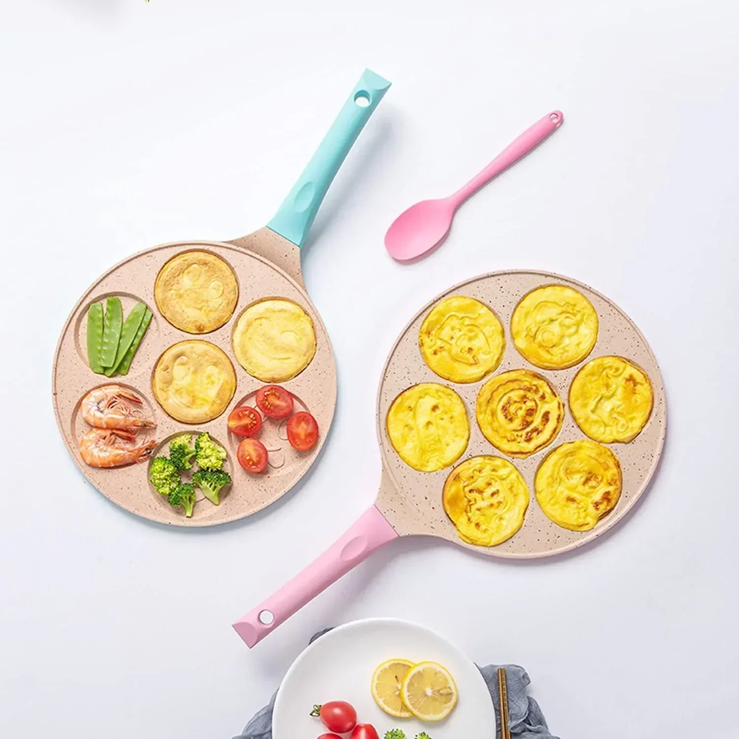 Poêle À Frire Pour Le Petit Déjeuner Des Enfants - Formes Amusantes De Crêpes & Œufs Au Plat